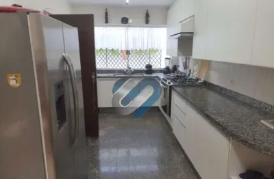 Casa com 3 quartos para alugar na Rua Tijuca, 256, Parque do Lago Juliana, Londrina