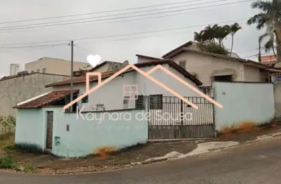 Casa com 1 quarto à venda na Rua Valdi Estevam, Jardim Califórnia, Pouso Alegre