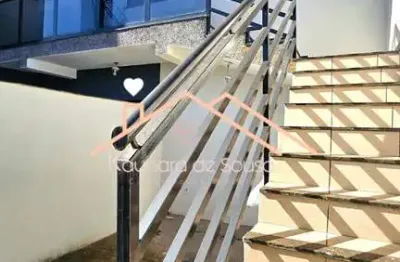 Apartamento, que é parece uma casa de tão grande, no jatobá!!!!