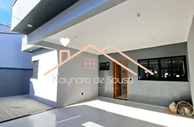 Casa com 3 quartos à venda na Rua Antônio Leone, Parque Real, Pouso Alegre