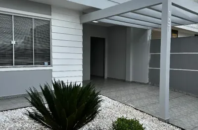 Casa com 3 quartos para alugar na Rua Francisco de Camargo Ribas, Alto da XV, Guarapuava