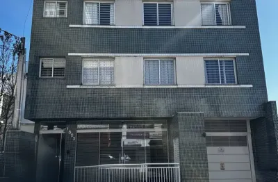 Sala comercial com 4 salas para alugar na Rua Guaíra, Batel, Guarapuava