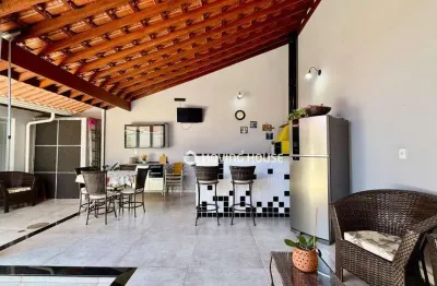 Casa à Venda no Condomínio Residencial Tabatinga em Valinhos/SP