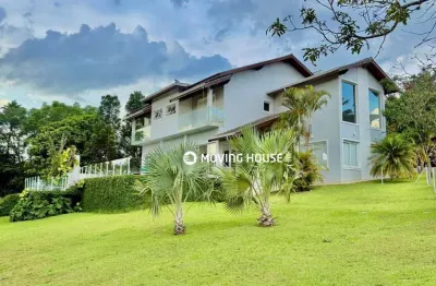 Casa à Venda no Condomínio Clube de Campo Valinhos - Valinhos/SP