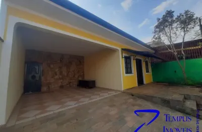 Uma casa confortável, totalmente reformada,  totalmente terrea, área residencial