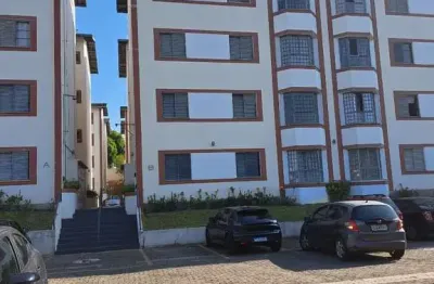 Ótimo apto reformado recentemente a venda no cond. vitória c/ 3 dor 2 banheiros 1 vaga de garagem
