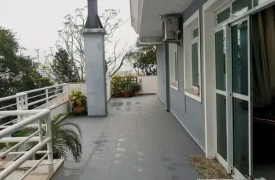 Cobertura com 3 quartos à venda na servidão feliciano martins vieira, 114, itacorubi, florianópolis por r$ 1.198.000