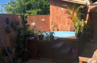 Casa em condomínio fechado com 3 quartos à venda no Horto, Macaé 