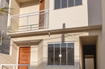 Casa com 3 quartos à venda na Rua Santa Tereza, 12, Jardim Vitória, Macaé