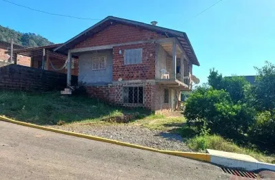 Casa com 2 quartos à venda no Piratini, Gramado 