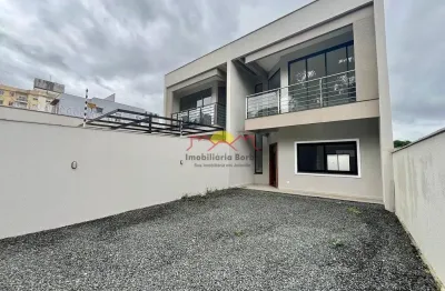 12250 - sobrado geminado  com 03 quartos no bairro floresta