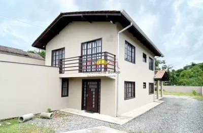 Casa com 3 quartos à venda no Petrópolis, Joinville 