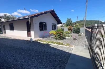 12307 - Casa Semi Mobiliada com Amplo Terreno no bairro Fátima