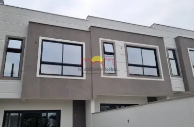 12780 - Sobrado Geminado, 3 dormitórios ( sendo 1 suíte ) no bairro Petrópolis