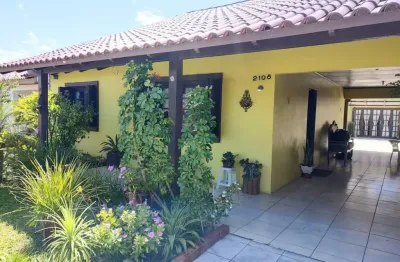 Casa para Venda em Cidreira, centro, 5 dormitórios, 1 suíte, 3 banheiros, 4 vagas