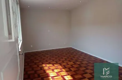 Casa com 2 dormitórios à venda, 78 m² por r$ 395.000,00 - várzea - teresópolis/rj