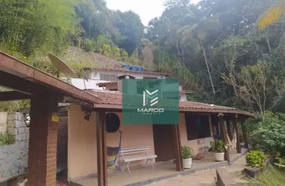 Casa com 4 dormitórios à venda, 249 m² por r$ 550.000,00 - granja mafra - teresópolis/rj
