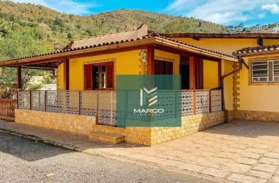 Casa com 3 dormitórios à venda, 900 m² por r$ 850.000,00 - albuquerque - teresópolis/rj