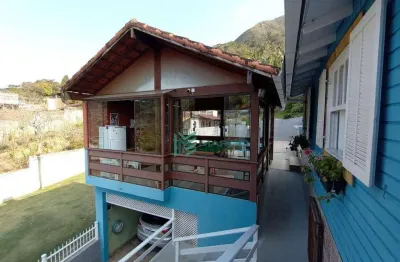 Casa com 3 dormitórios à venda, 120 m² por r$ 650.000 - jardim meudon - teresópolis/rj