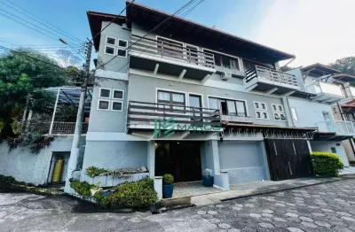 Casa com 5 dormitórios à venda, 580 m² por r$ 750.000 - iucas - teresópolis/rj