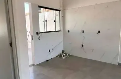 Casa com excelente acabamento na praia de barra velha/sc