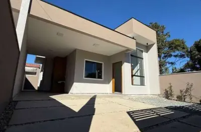 Casa de excelente padrão e acabamento na praia de barra velha/sc