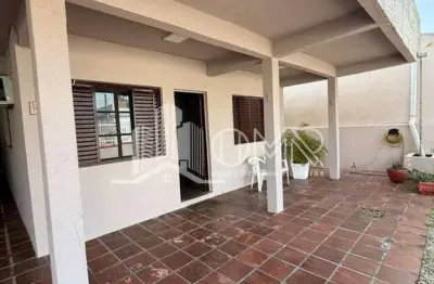 Sobrado parte inferior para locação no centro de barra velha /sc