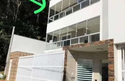 Apartamento mobiliado á 100 metros da praia - itajubá