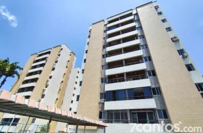 Apartamento com 3 quartos para alugar na Rua General Silva Júnior, 797, Fátima, Fortaleza