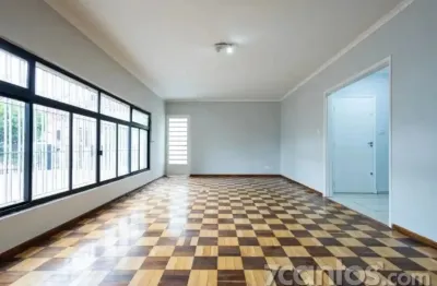 Casa com 3 quartos para alugar na Rua Gonçalo Afonso, 27, Jardim das Bandeiras, São Paulo