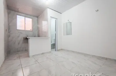 Casa com 1 quarto para alugar na Travessa Ciríaco Ribeiro, 63, Engenheiro Luciano Cavalcante, Fortaleza