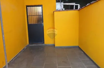 Casa com 2 quartos para alugar na Rua Gonçalves Figueira, 50, Vila Bandeirantes, São Paulo
