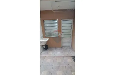 Kitnet / Stúdio para alugar na Rua Simão Machado, 130, Tucuruvi, São Paulo