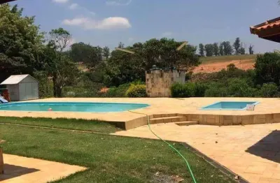 Excelente chácara 3 dorms + area gourmet - campo largo - salto de pirapora/sp