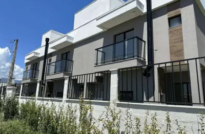 Sobrado para venda em palhoça, nova palhoça, 3 dormitórios, 1 suíte, 2 banheiros, 1 vaga