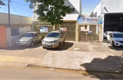 Galpão/depósito/armazém para venda tem 318 metros quadrados com 5 quartos