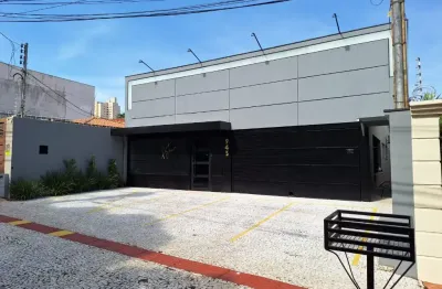 Casa comercial com 7 salas para alugar na Rua Paraíba, 943, Jardim dos Estados, Campo Grande