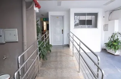 Sala comercial com 3 ambientes + 1 copa e 1 banheiro  no centro empresarial candido mariano