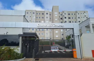 Lindo apartamento, pronto para morar, nunca habitado, com armários planejados na cozinha e banheiro