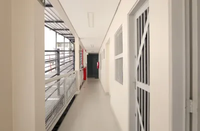 Sala comercial com bom tamanho na Marechal Rondon - Ótima localização.