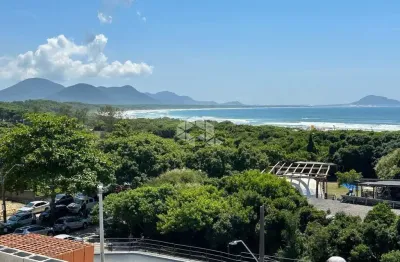 Studio na quadra do mar na barra da lagoa com 44 m² por r$ 590.000 - florianópolis/sc