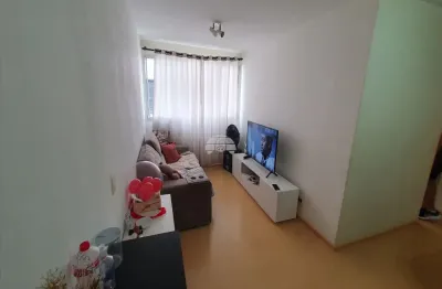 Apolar vende excelente apartamento em região nobre de curitiba, no coração do bigorrilho, pertinho do parque barigui, cercado de todas as comodidades que o bairro oferece, farmácias, bancos, mercados,
