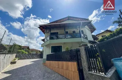 Casa com 6 dormitórios, sendo 3 suítes à venda, 374 m² por r$ 995.000 - garcia - blumenau/sc