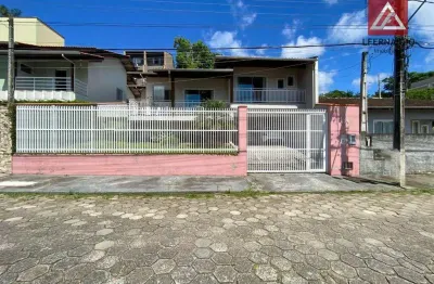 Casa com 3 dormitórios, sendo 1 suíte à venda, 220 m² por r$ 850.000 - velha - blumenau/sc