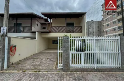 Casa com 3 dormitórios, sendo 1 suíte à venda, 124 m² por r$ 740.000 - salto weissbach - blumenau/sc