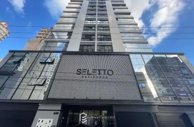Apartamento à venda com 2 suítes na meia praia em itapema - sc
