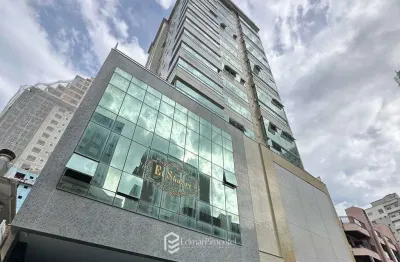 Apartamento à venda 4 suítes quadra mar na meia praia em itapema-sc