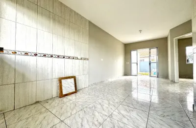 Casa térrea reformada no campo largo da roseira são josé dos pinhais
