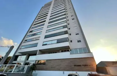 Apartamento Alto Padrão para Locação em Taubaté, Parque Residencial Bom Conselho, 3 dormitórios, 3 suítes, 4 banheiros, 2 vagas