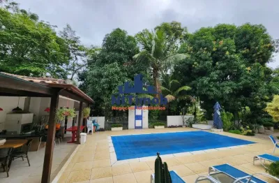 Casa a venda, 4 quartos, 6 vagas, piscina, área gourmet, condomínio piratininga niterói.